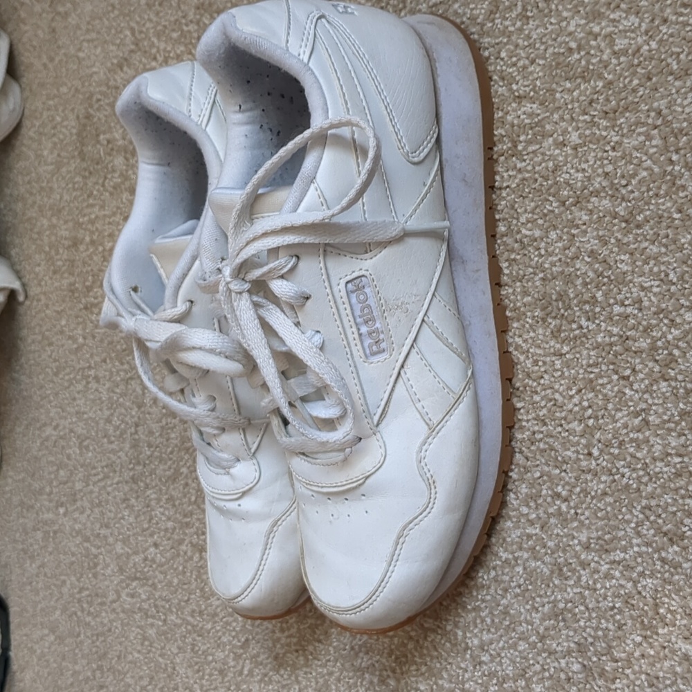 REEBOK CLASSIC HARMAN RUN SNEAKER - WOMEN'S